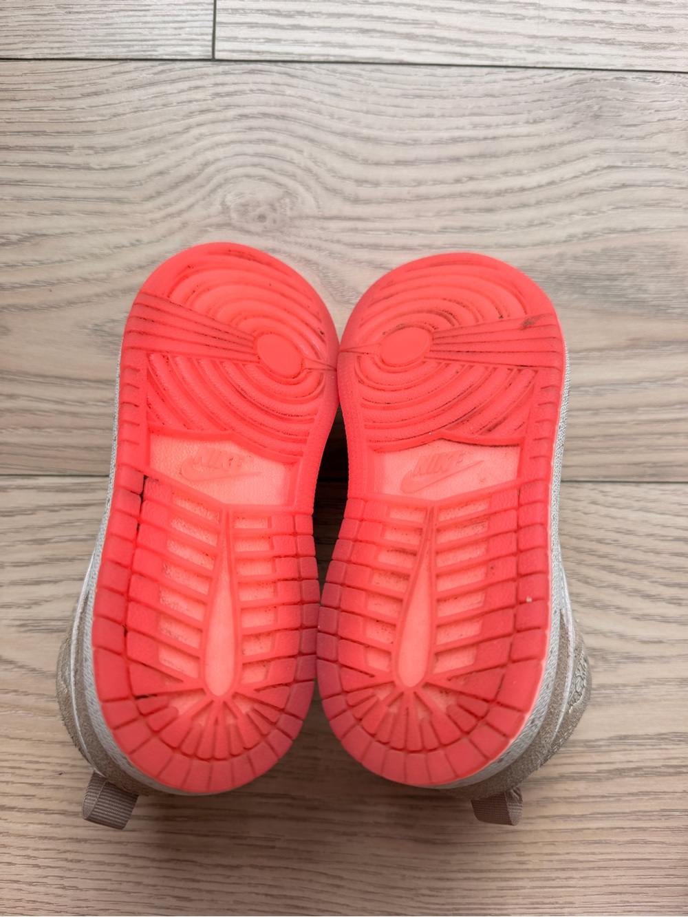 Nike Air Jordan Kids Suede Mid-Top Sneakers in Beige and Pink Jelly - Picture 5 of 8